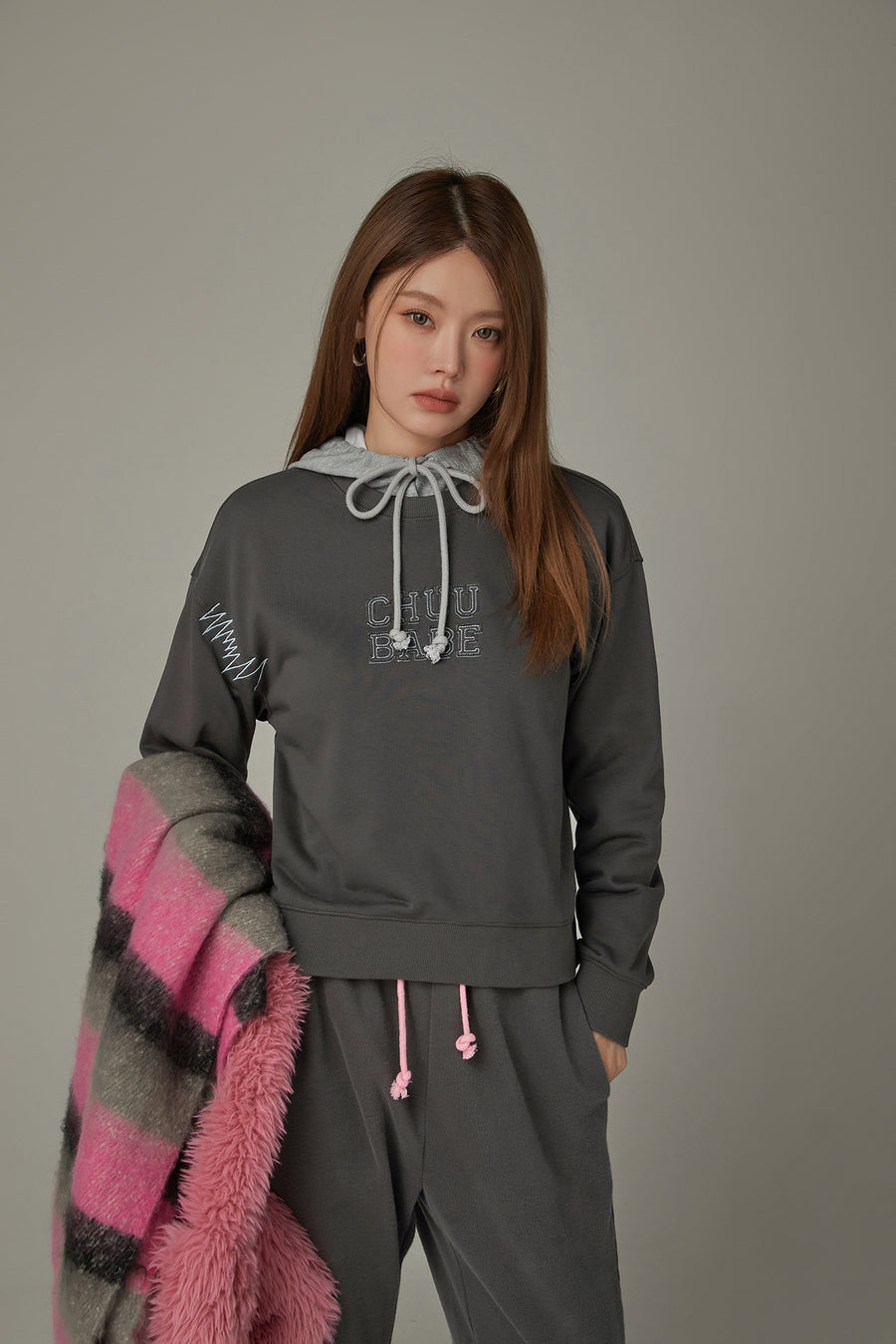 CHUU Logo Color Rouge Sweatshirt