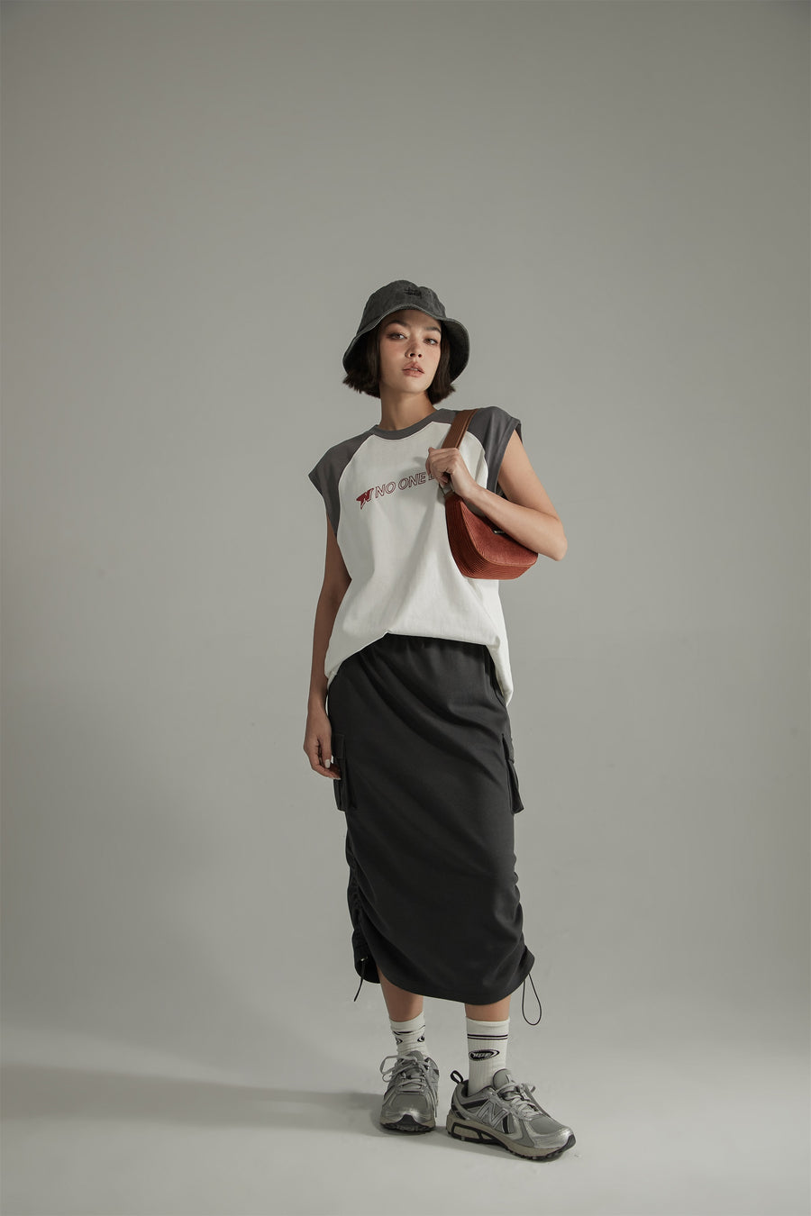 CHUU Noe Raglan Sleeveless T-Shirt