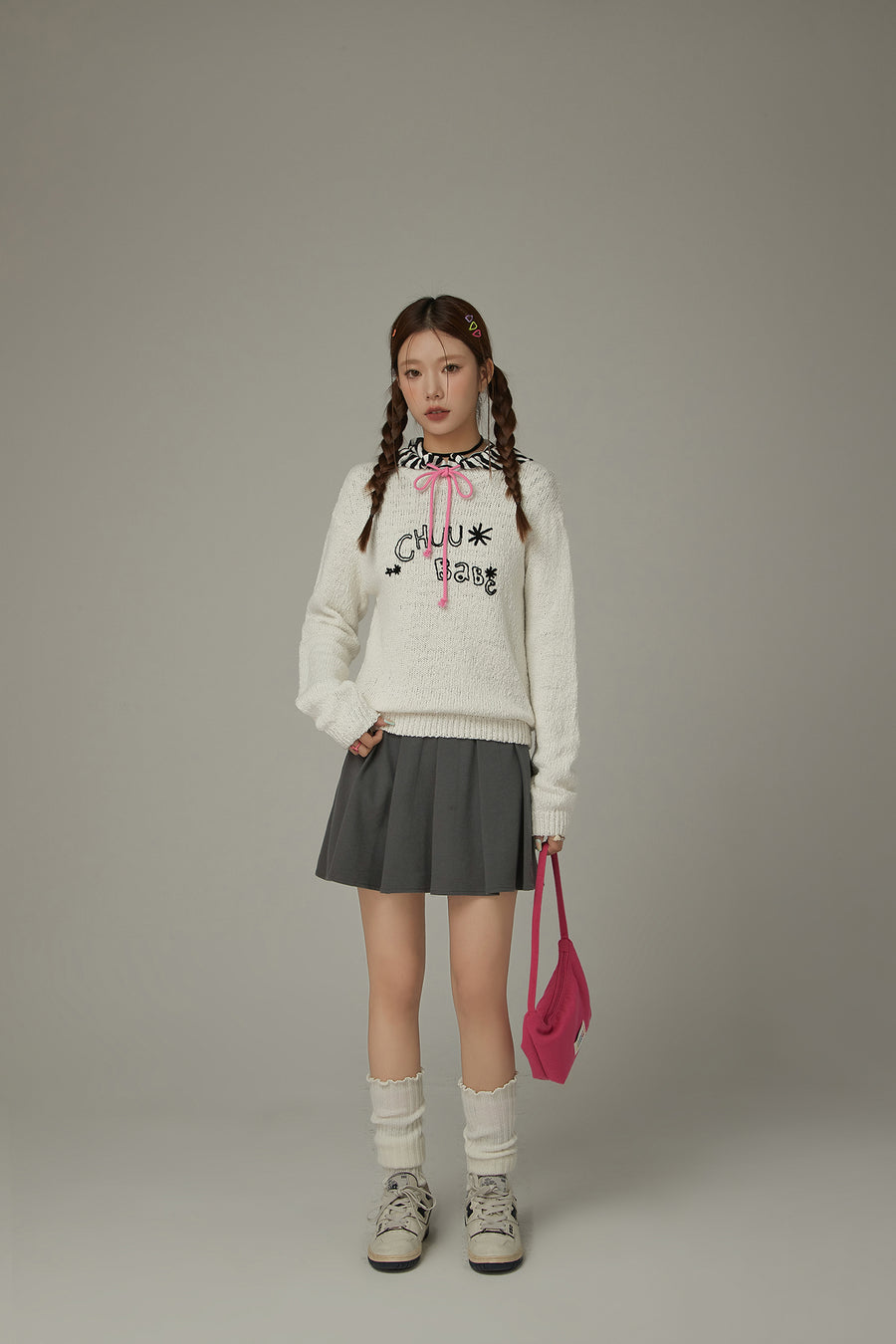 CHUU Macaron Color Logo Knit Sweater