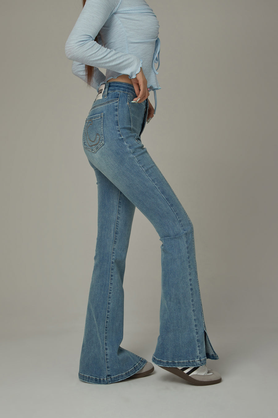 CHUU Slit Bootcut Denim Jeans