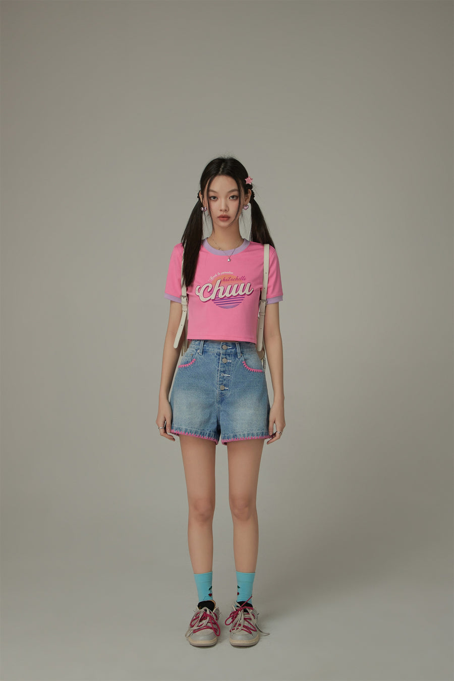 CHUU Color Line Button Denim Shorts