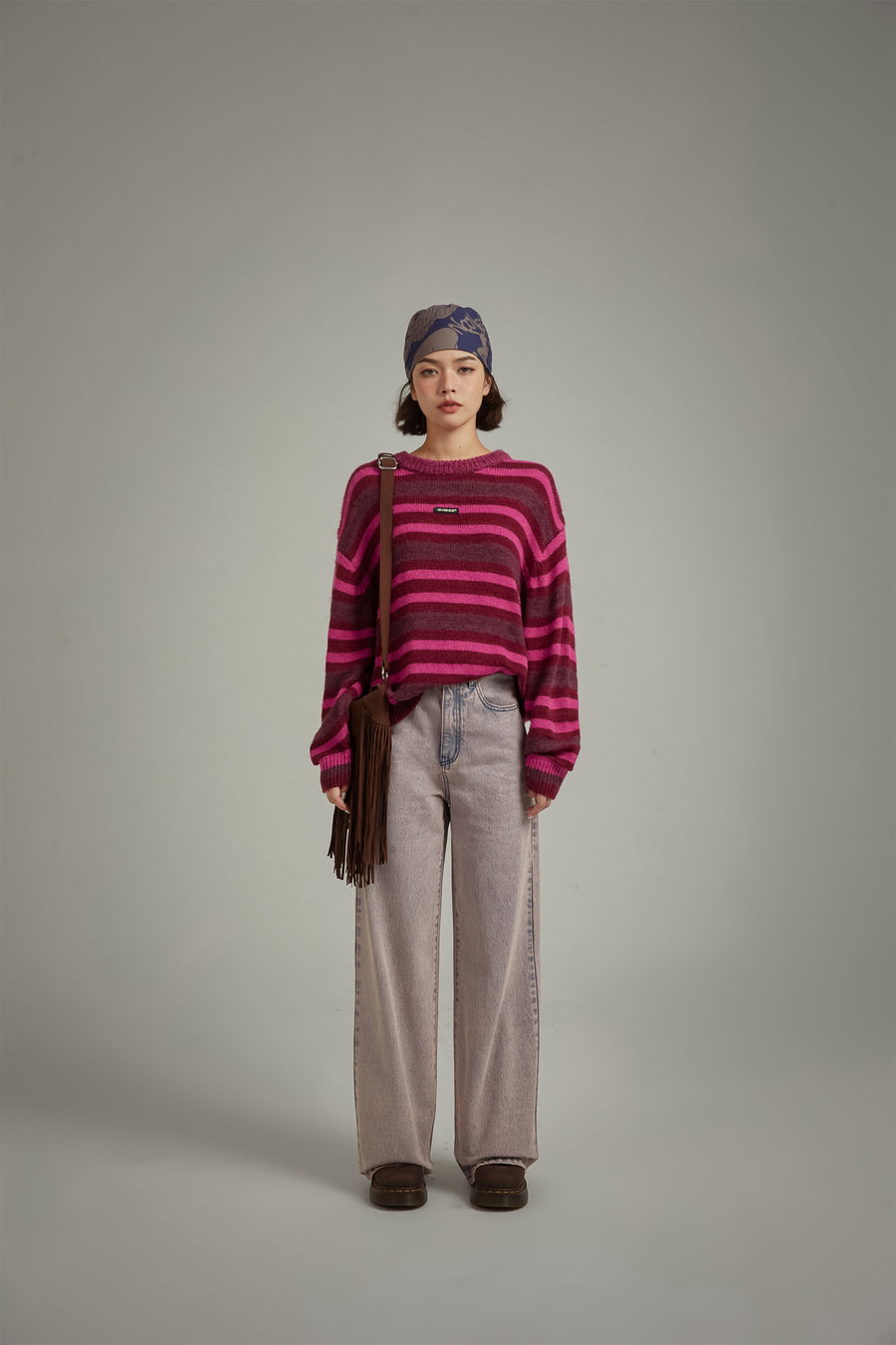 CHUU Back Slit Striped Knit Sweater