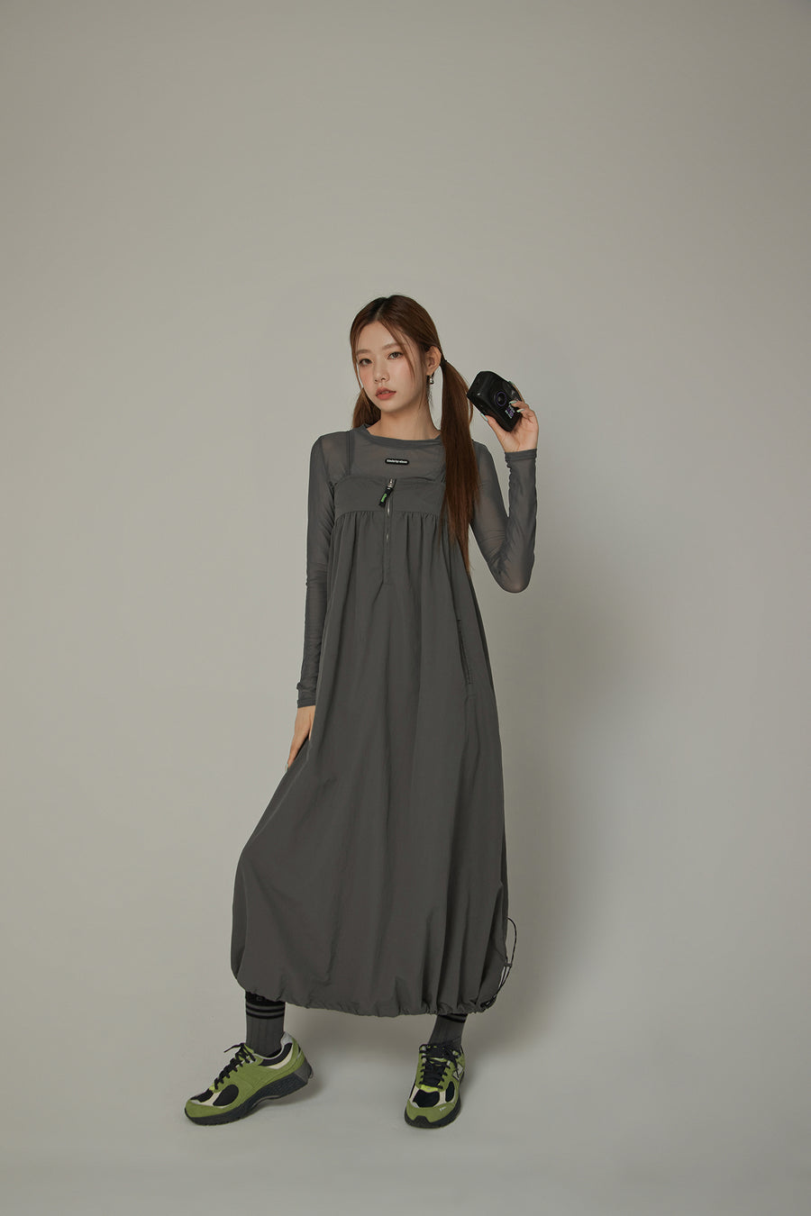 CHUU Drawstring Hem Long Babydoll Dress