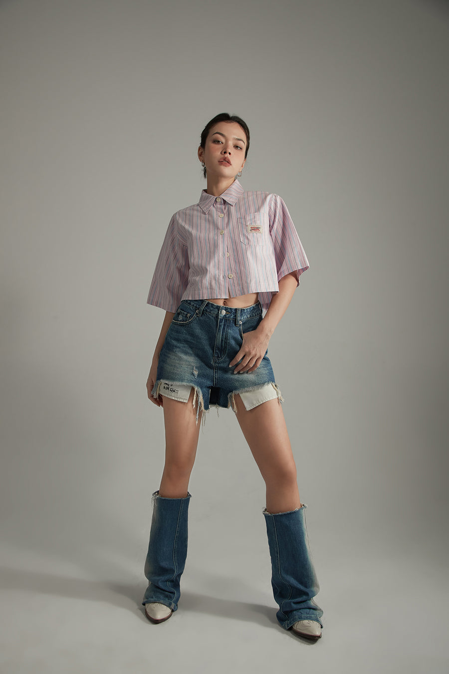 CHUU Boxy Vertical Stripes Cropped Shirt