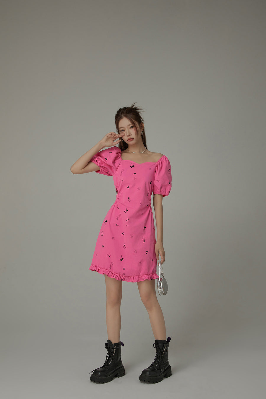 CHUU Chuu Symbols Ruffled Side Cutout Puff Short Sleeve Mini Dress