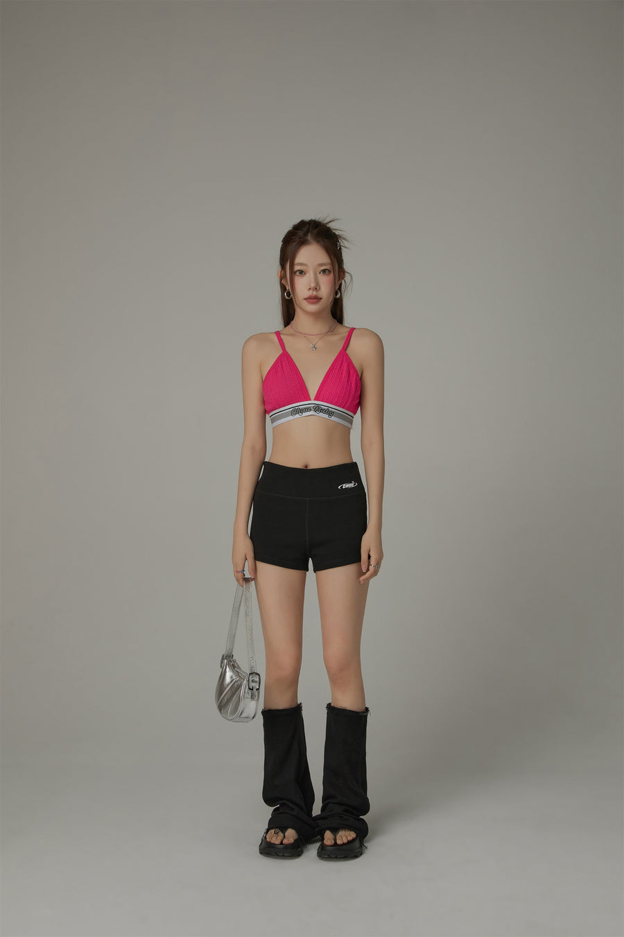 CHUU Slim Sporty Shorts