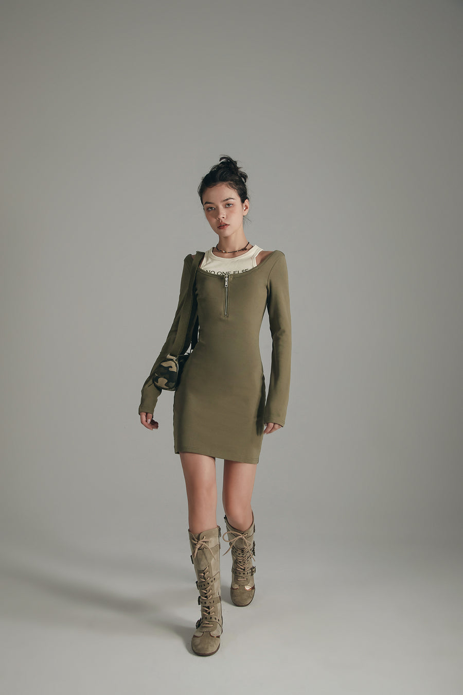 CHUU Logo Layered Zip Up Slim Mini Dress