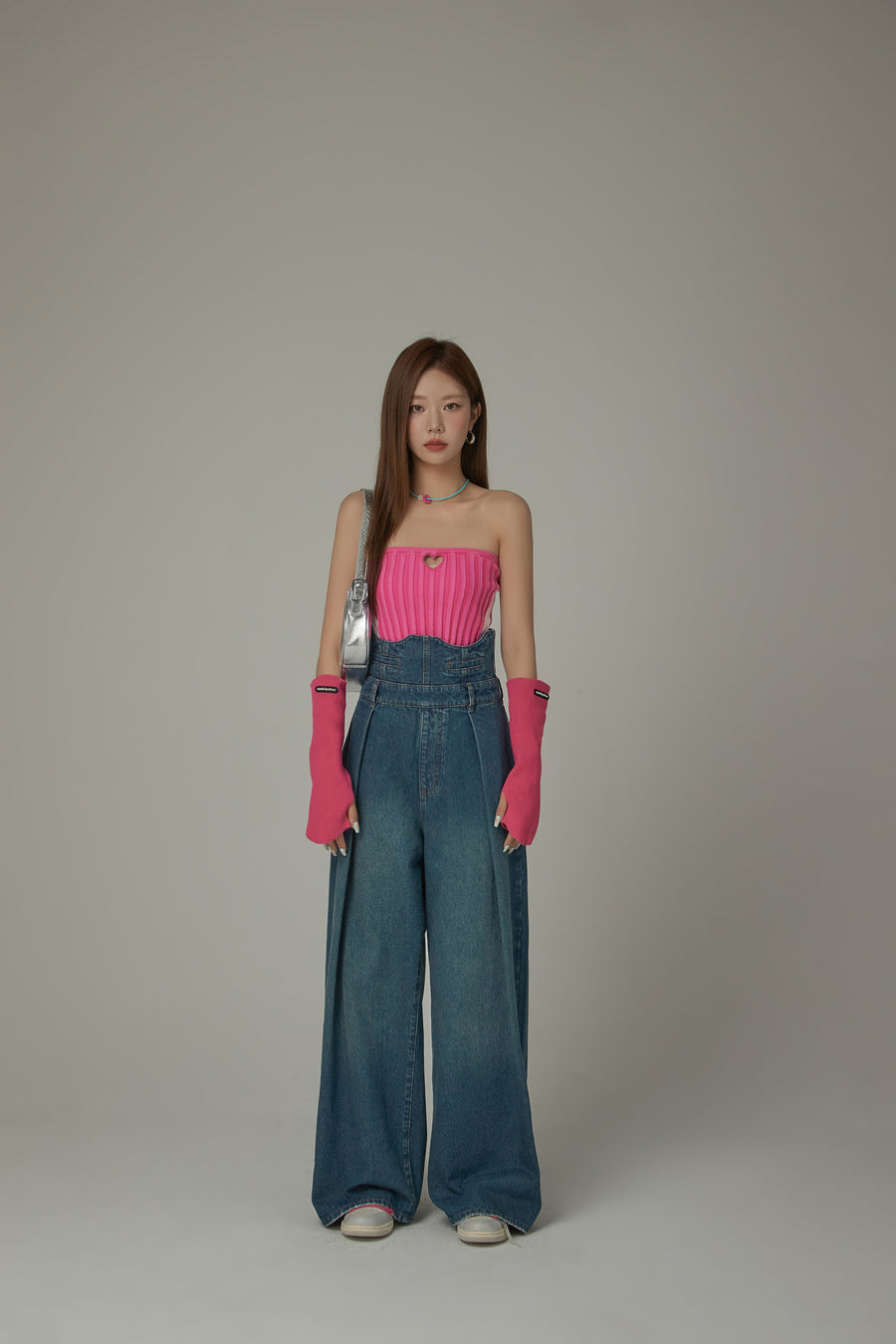 CHUU Ultra High Waist Pintuck Wide Denim Jeans