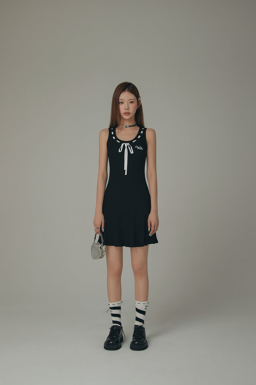 CHUU Ribbon Tie Logo Sleeveless Dress