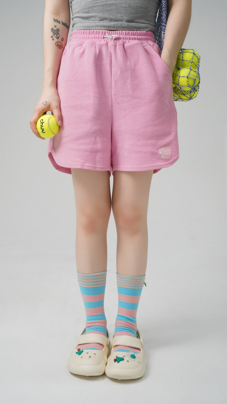 CHUU Heart Stripe High Socks