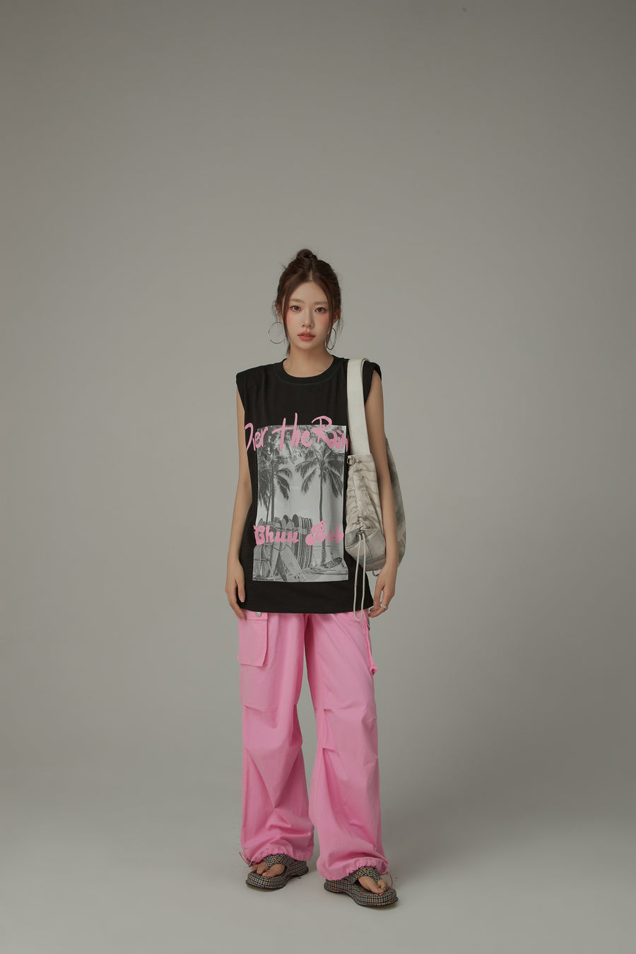 CHUU Over The Rainbow Printed Boxy Sleeveless Mid Length T-Shirt