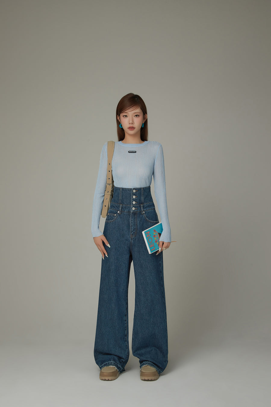 CHUU High Waisted Button Wide Denim Jeans