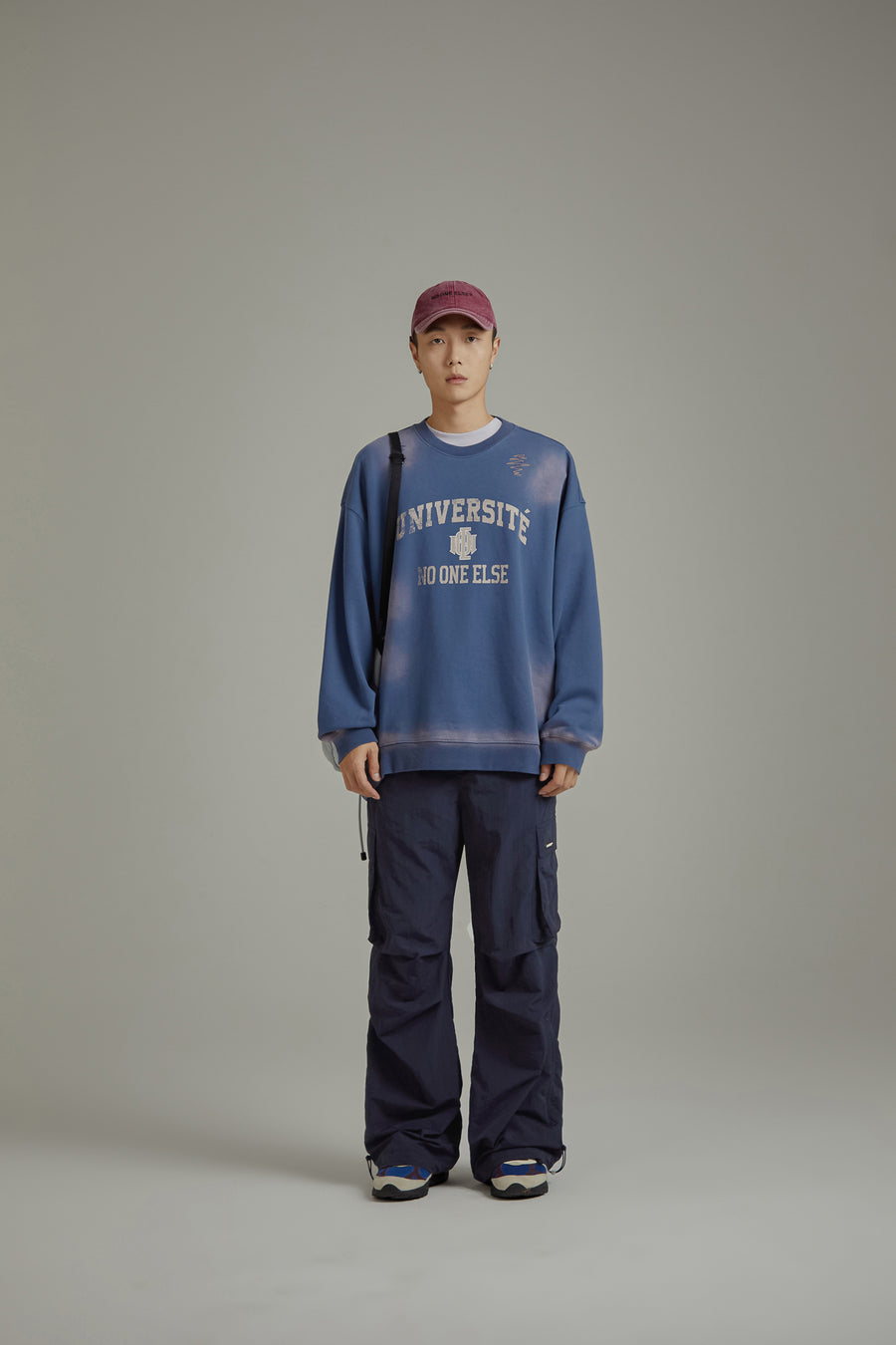 CHUU University Logo Lettering Sweatshirt