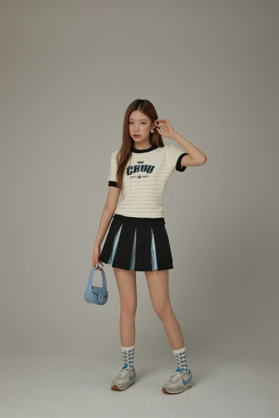 CHUU Size Doesnt Matter Color Hole Pattern Preppy Logo Knit Top