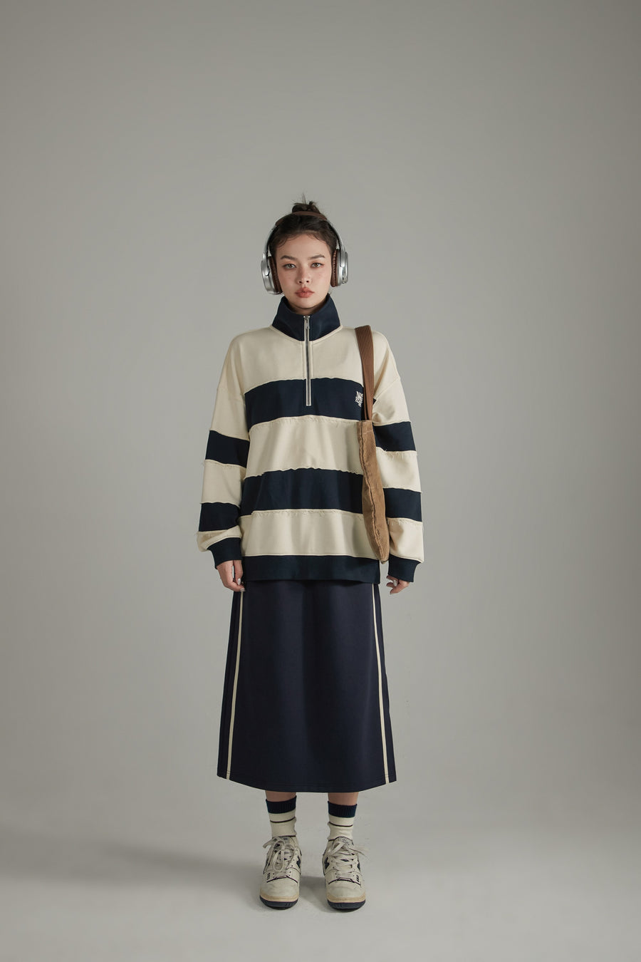 CHUU Half Zip-Up Color Striped Sweatshirt