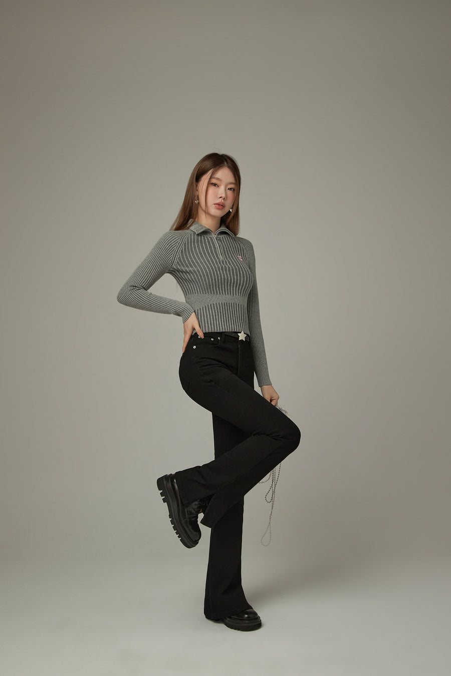 CHUU Slim Bootcut Denim Jeans