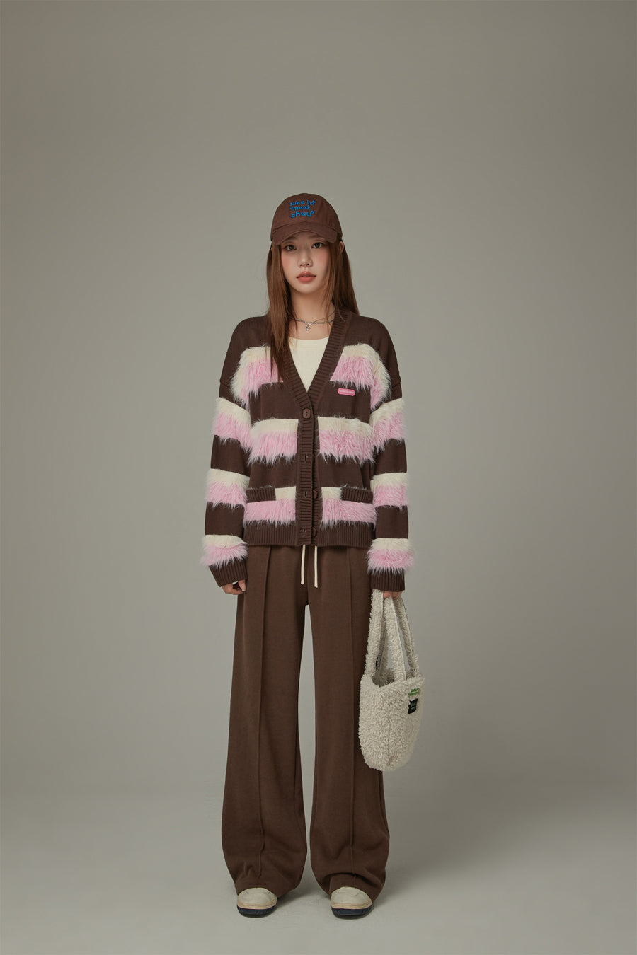 CHUU V-Neck Color Combination Stripe Knit Cardigan