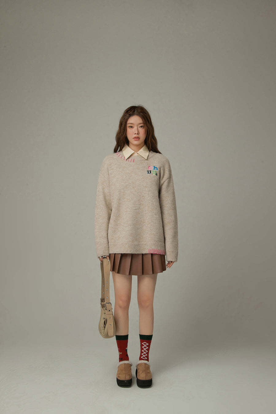 CHUU Logo Basic Loose Fit Knit Sweater