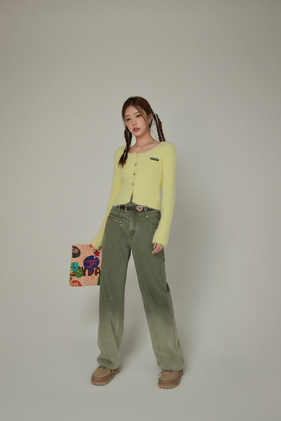 CHUU Gradient Color Jeans