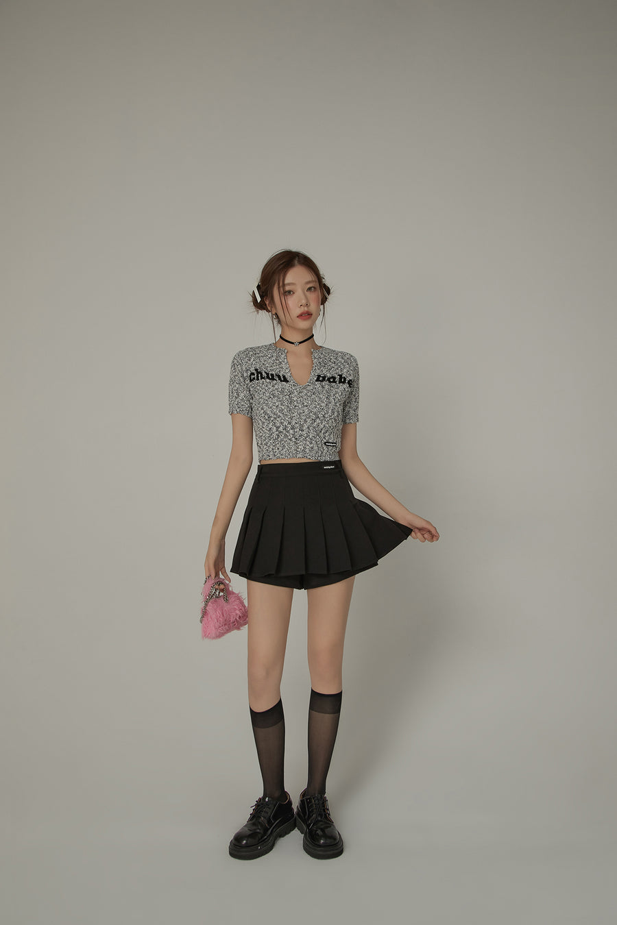 CHUU V-Trim Cropped Knit Short Sleeve Top