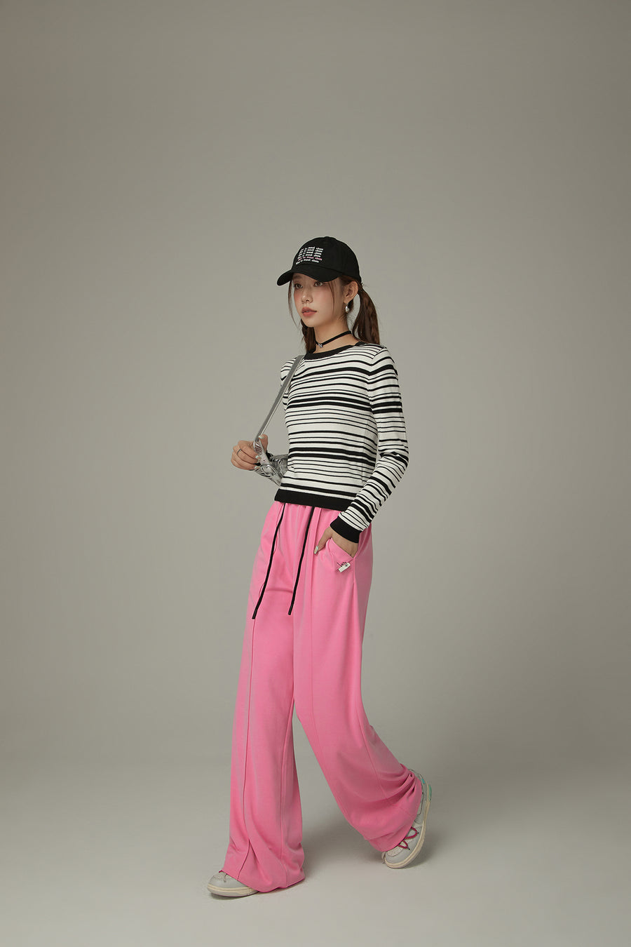 CHUU Elastic Waist Color Pants