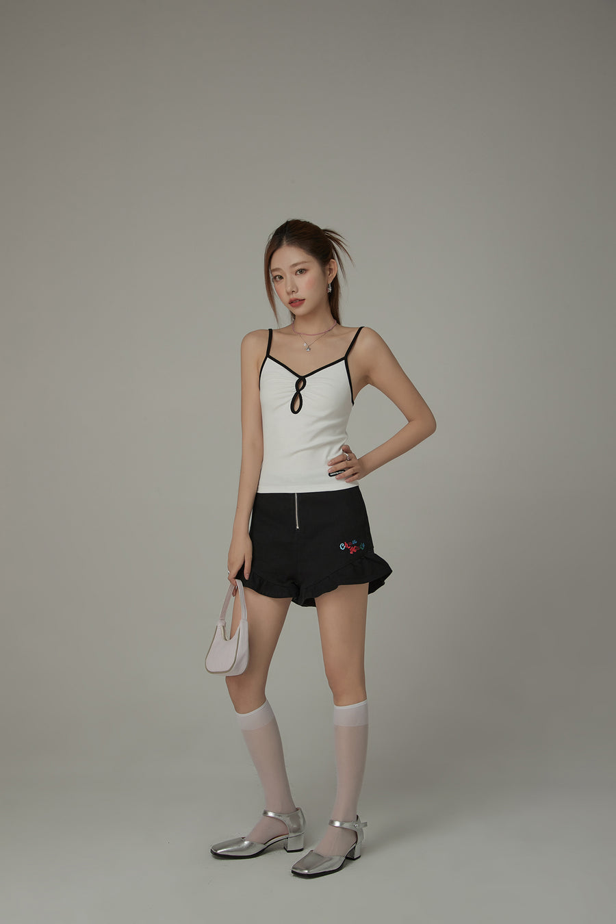 CHUU Color Shirred Keyhole Sleeveless Top