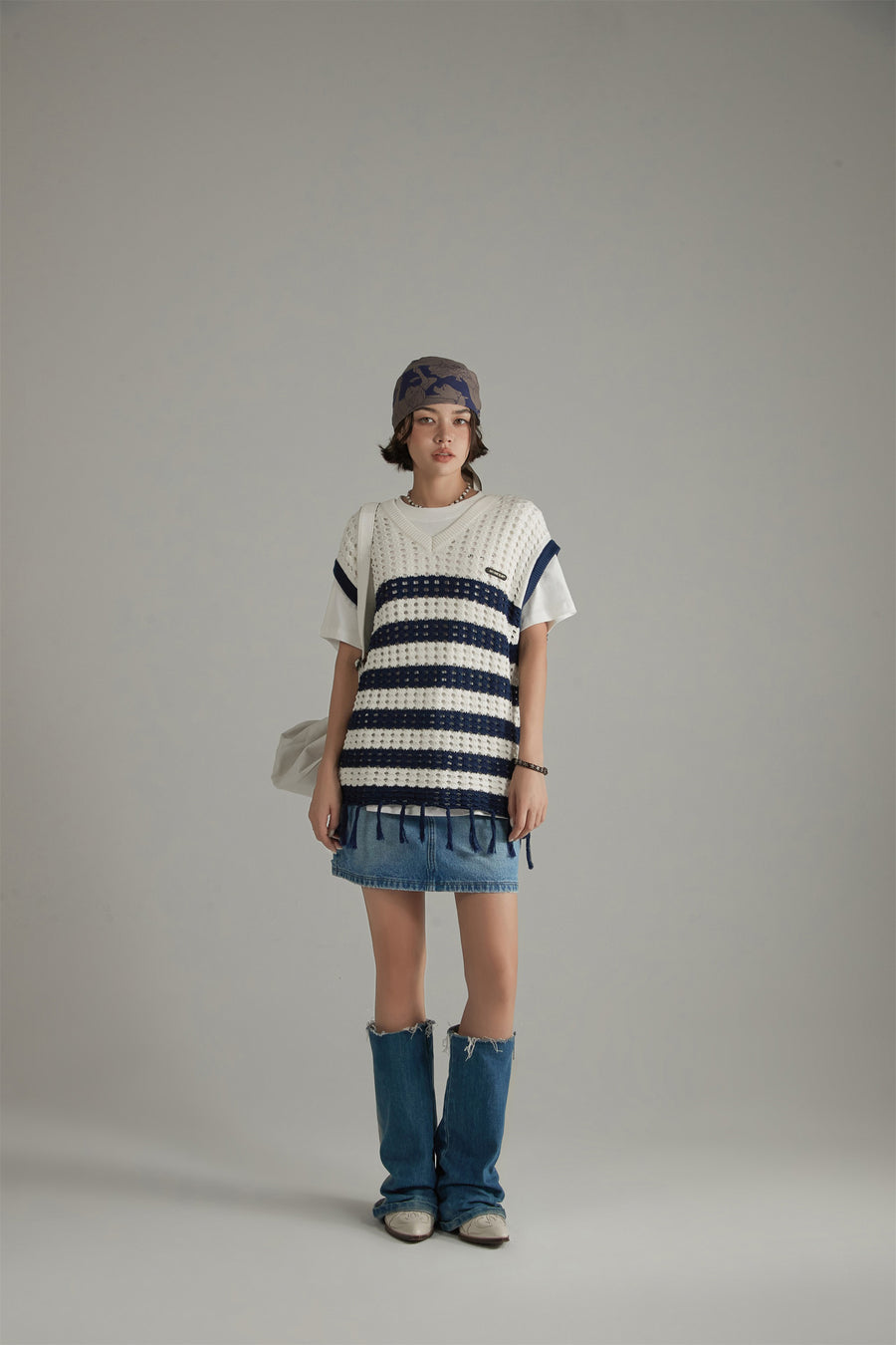 CHUU V Neck Color Contrast Stripe Knit Sweater Vest