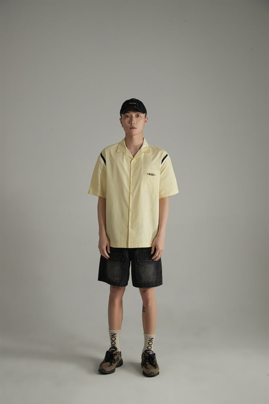 CHUU Noe Pocket Cotton Loose-Fitting Shirt