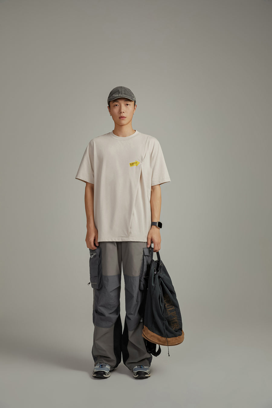 CHUU Color Matching Cargo Pants