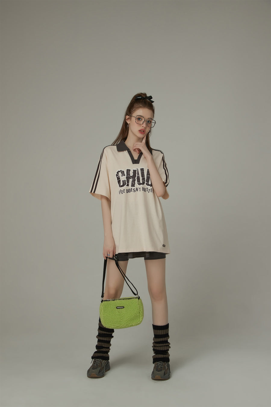 CHUU Size Doesnt Matter Open Collar Colorblocked Short Sleeve T-Shirt