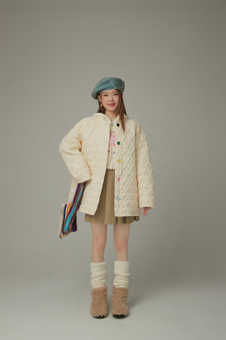 CHUU Rainbow Button Heart Quilting Padded Jacket