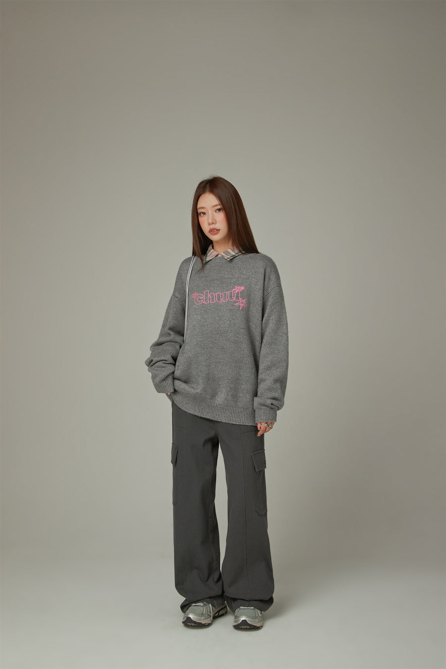 CHUU Logo Star Lettering Loose Fit Knit Sweater