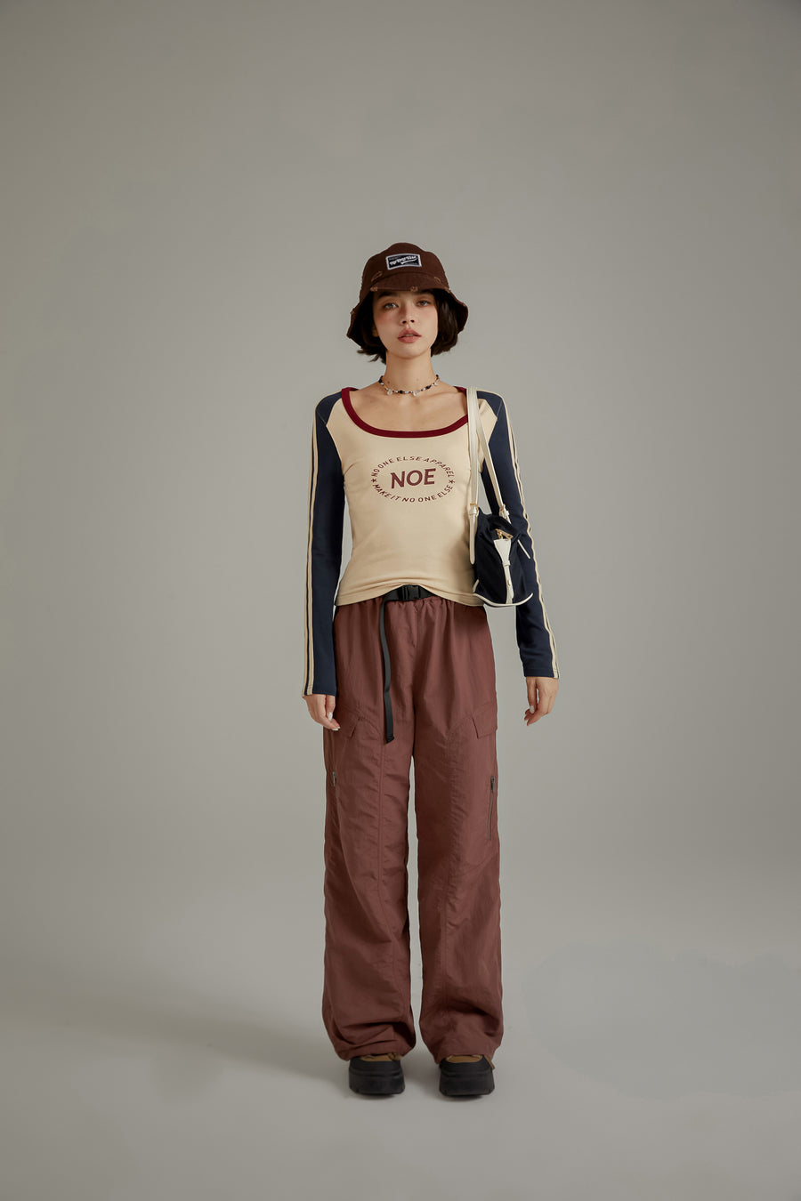 CHUU Cargo Drawstring Waist Casual Pants