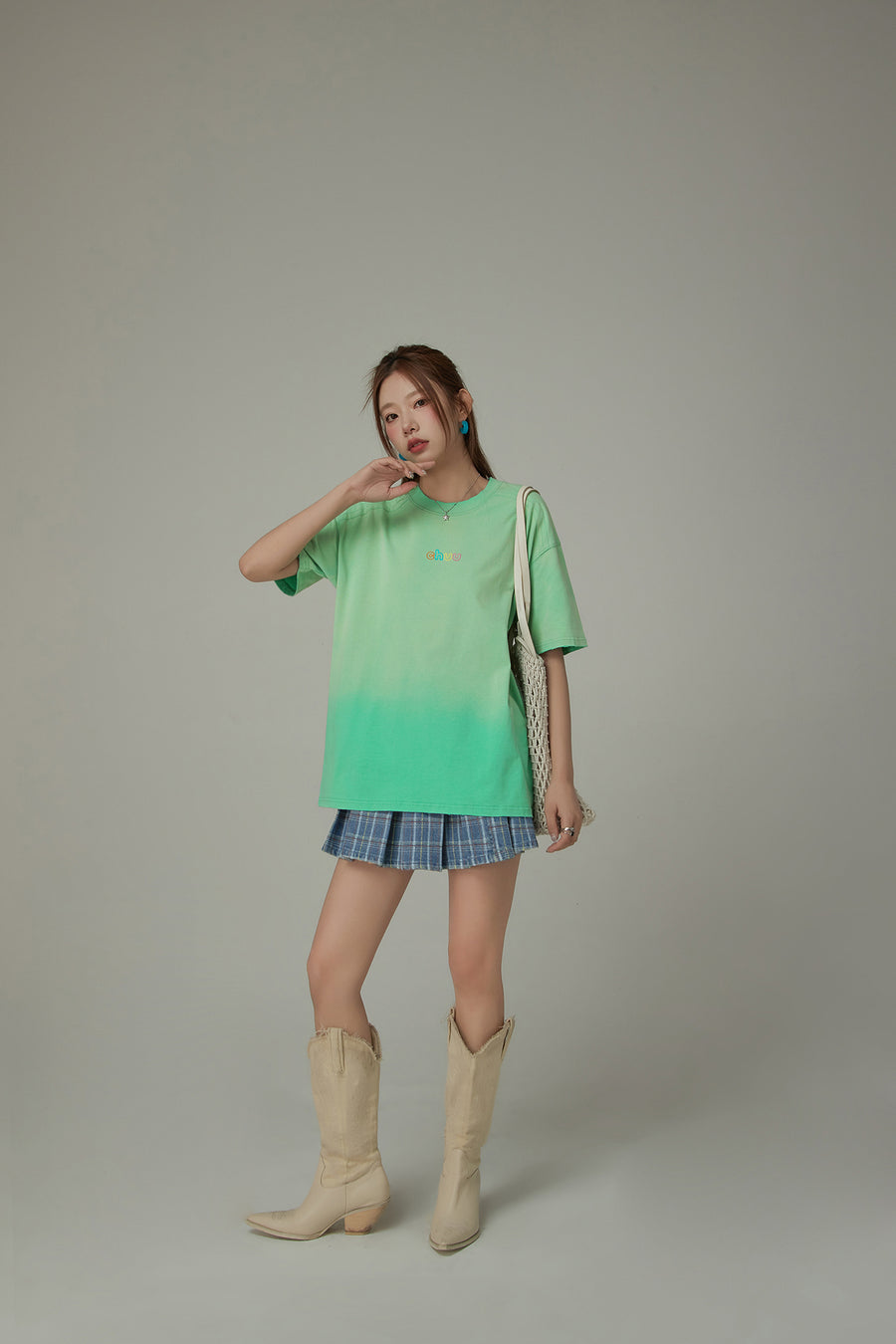 CHUU Rainbow Chuu Logo Gradient Raglan T-Shirt