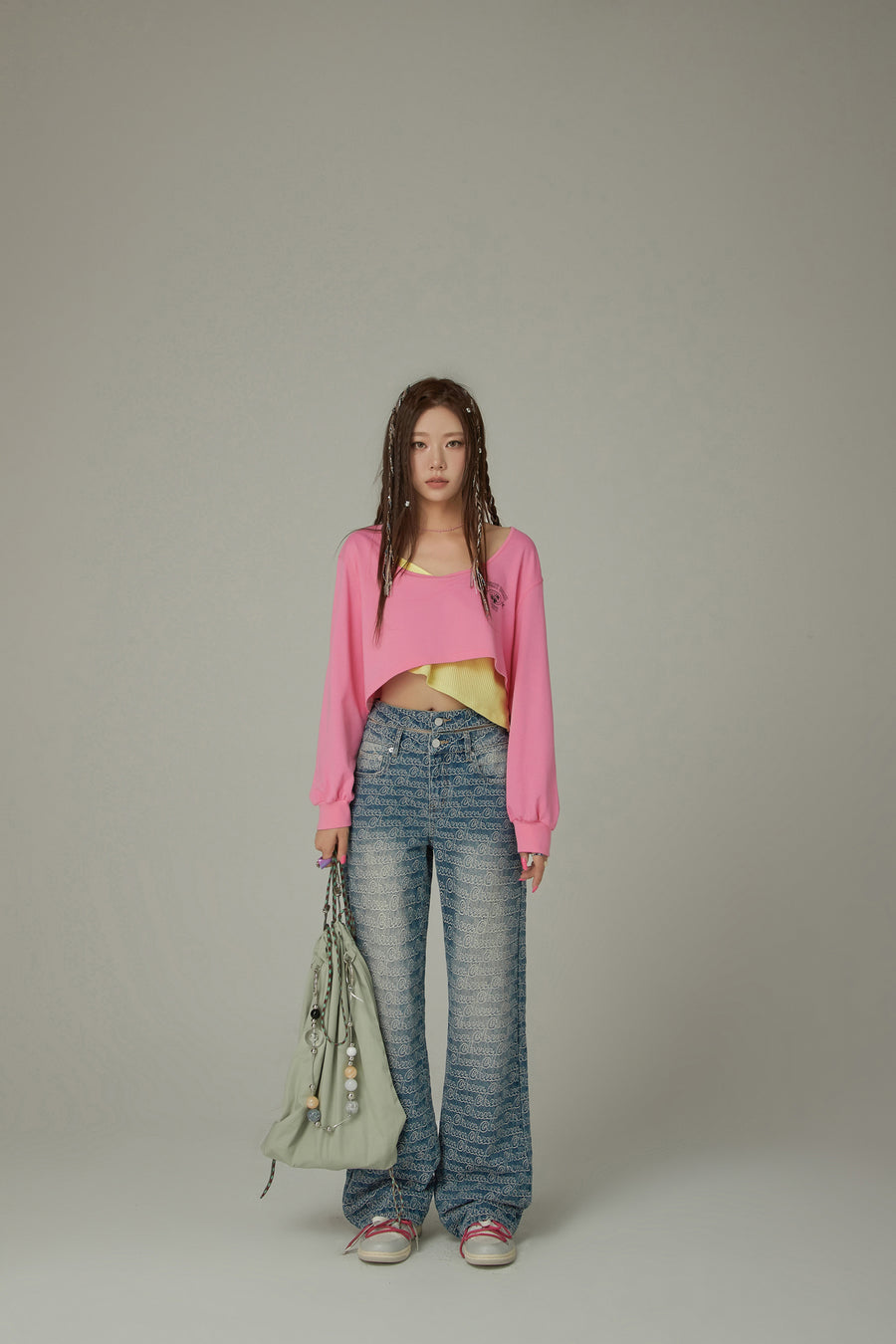 CHUU Color Matching Asymmetrical Layer Cropped T-Shirt