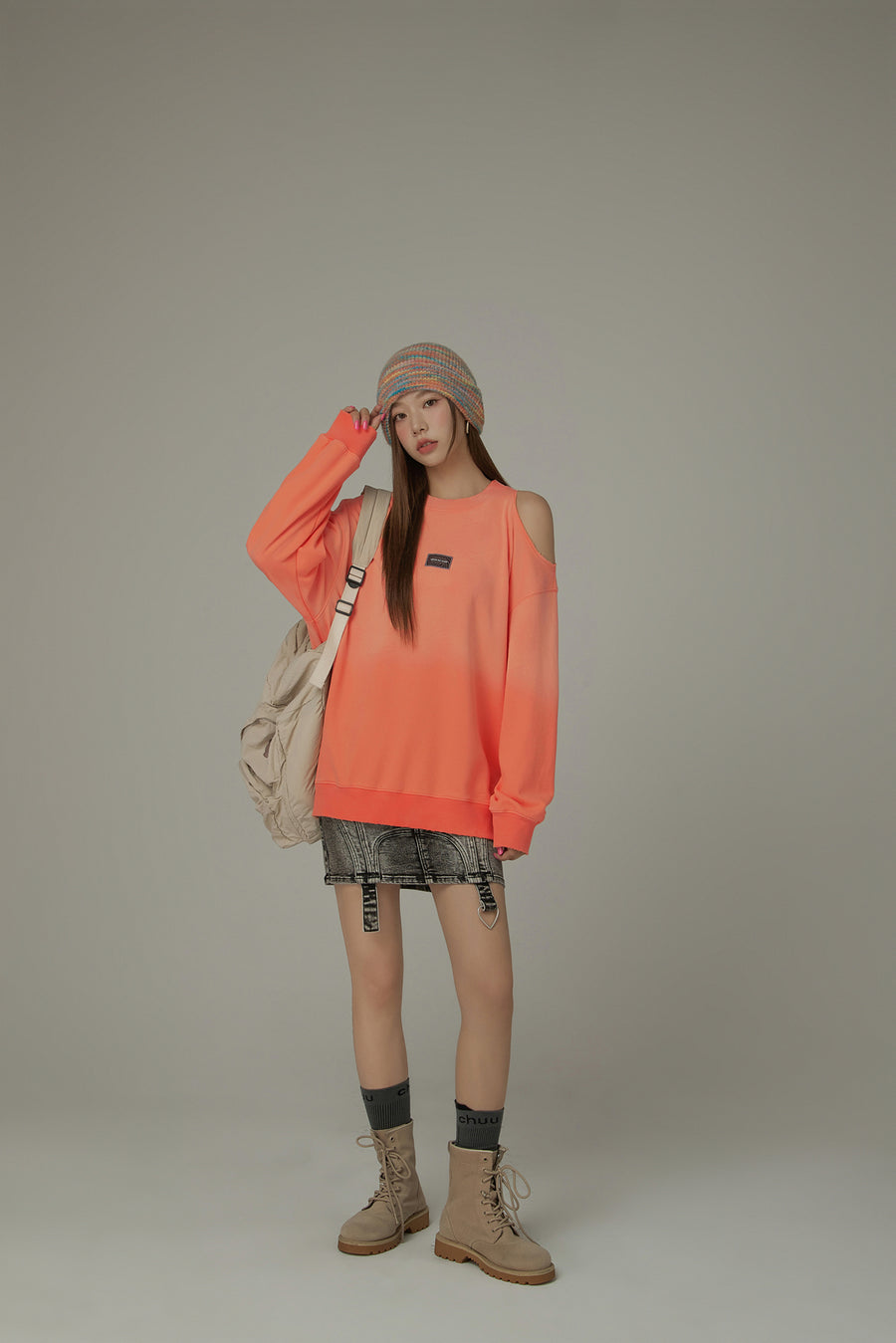 CHUU One Shoulder Cutout Oversized Sweatshirt