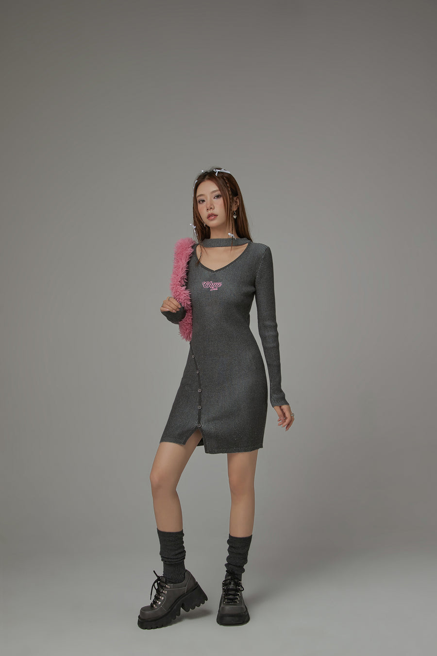 CHUU Front Slit Cut Out Knit Dress