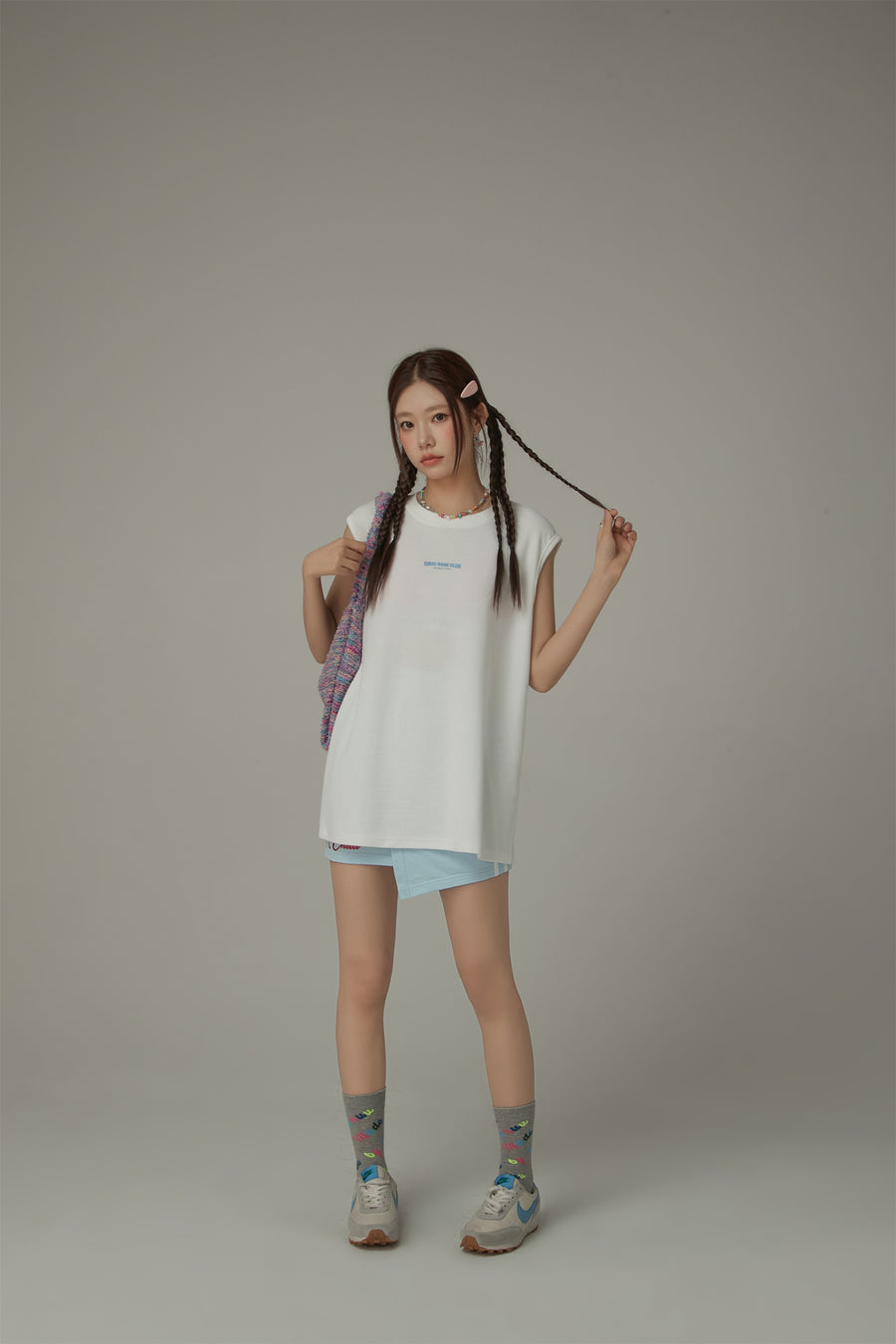 CHUU Simple Waffle Loose Fit Sleeveless Mid Length T-Shirt