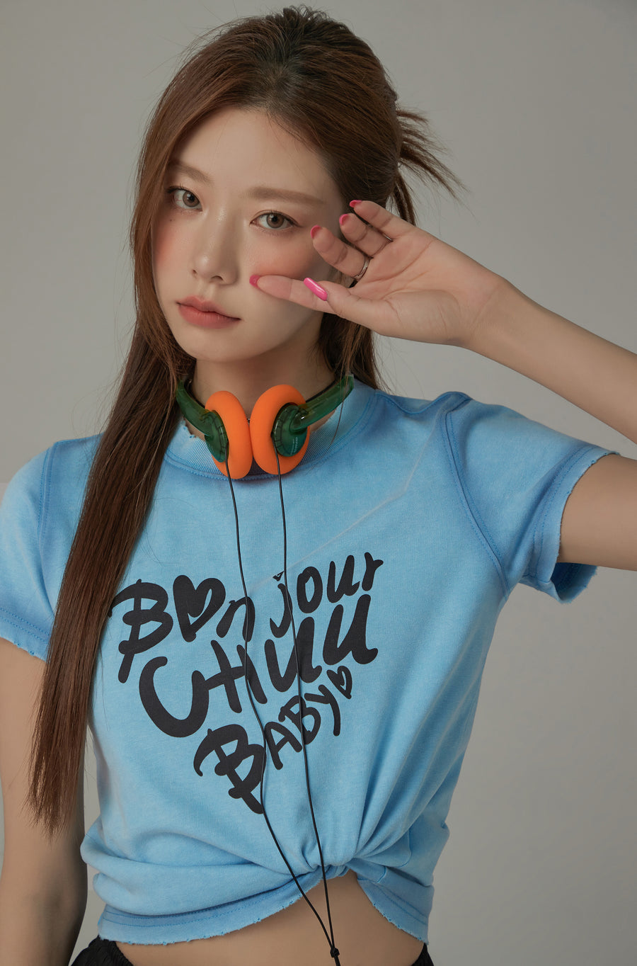 CHUU Bonjour Logo Lettering Sporty T-Shirt