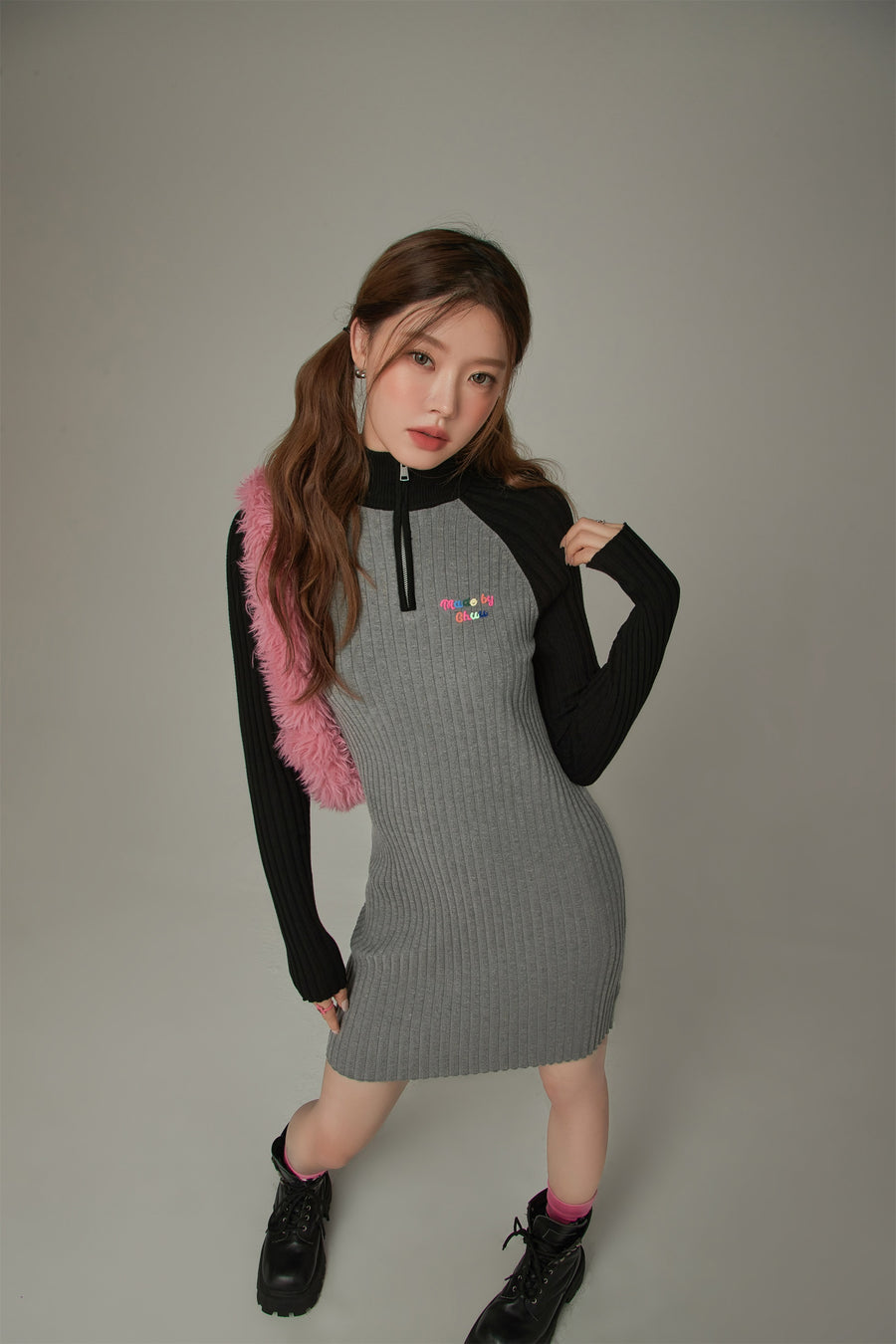 CHUU Color Matching Half Zip-Up Dress