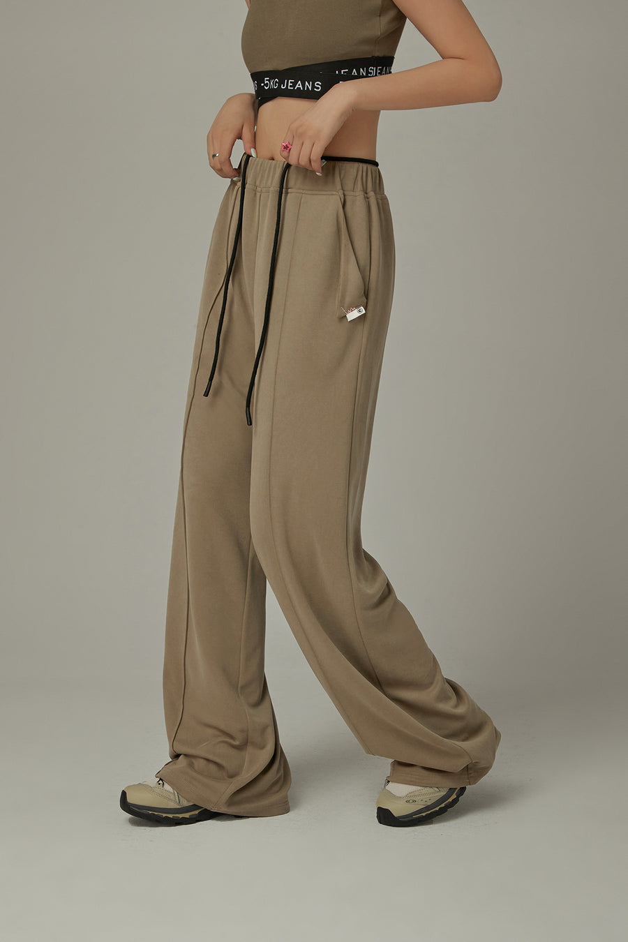 CHUU Elastic Waist Color Pants