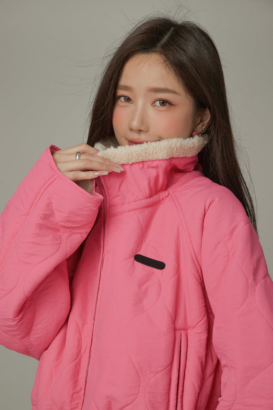 CHUU High Neck Quilted Jacket