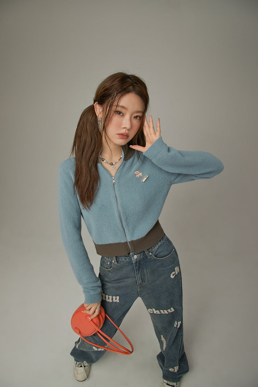 CHUU Color Puppy Logo Zip-Up Cardigan