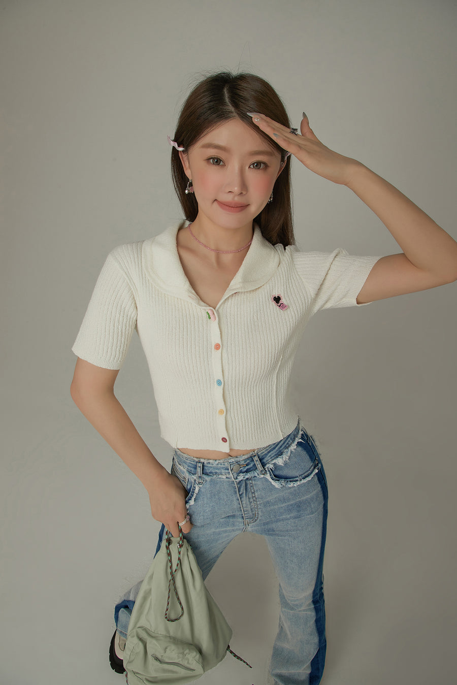 CHUU Rainbow Button Slim Crop Knit Top