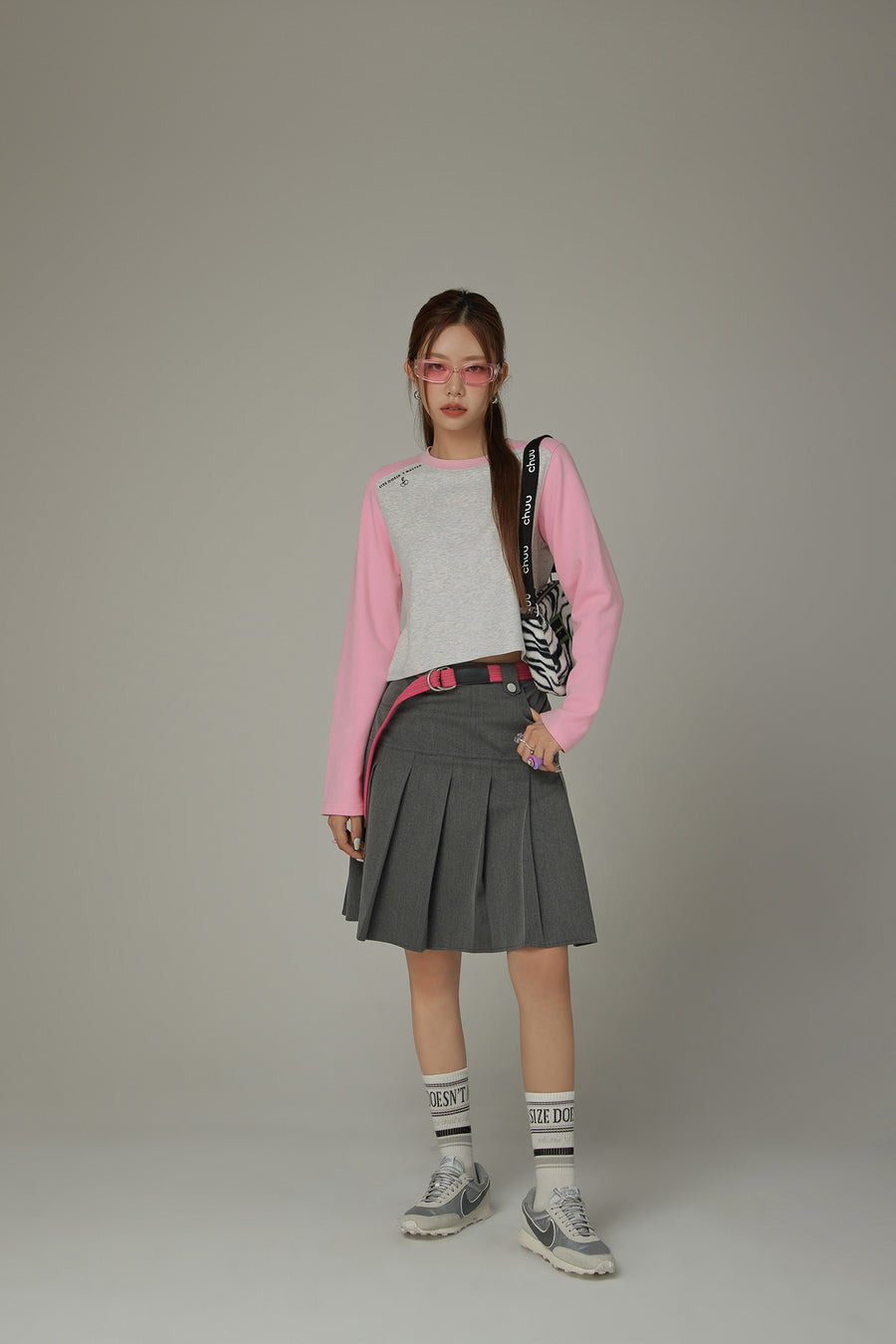 CHUU Color Matching Cropped T-Shirt