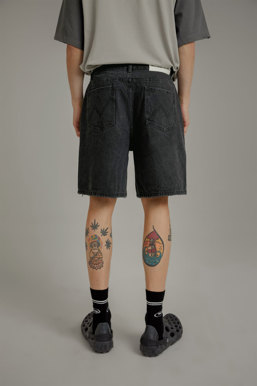 CHUU Daily Washed Denim Shorts