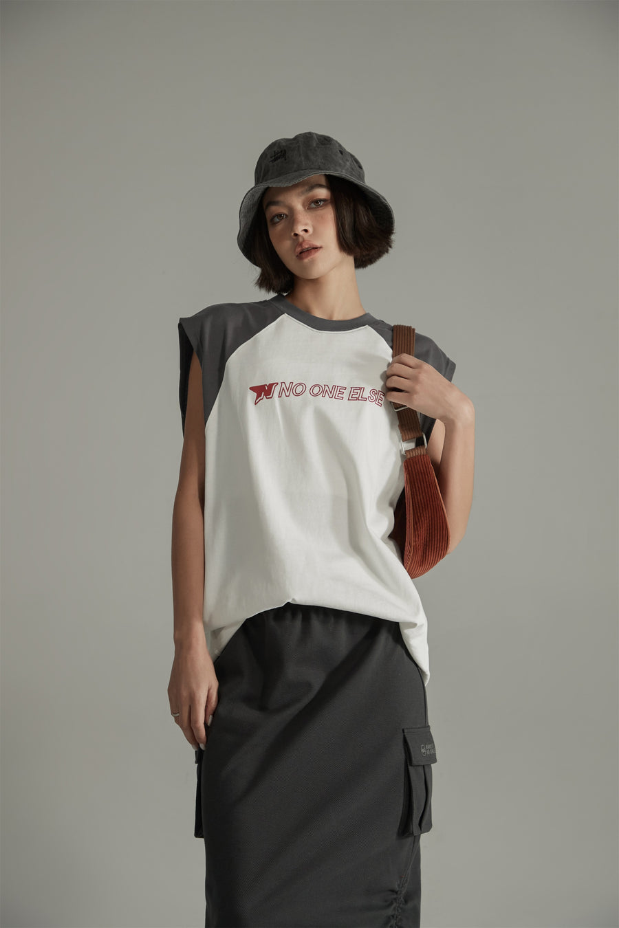 CHUU Noe Raglan Sleeveless T-Shirt