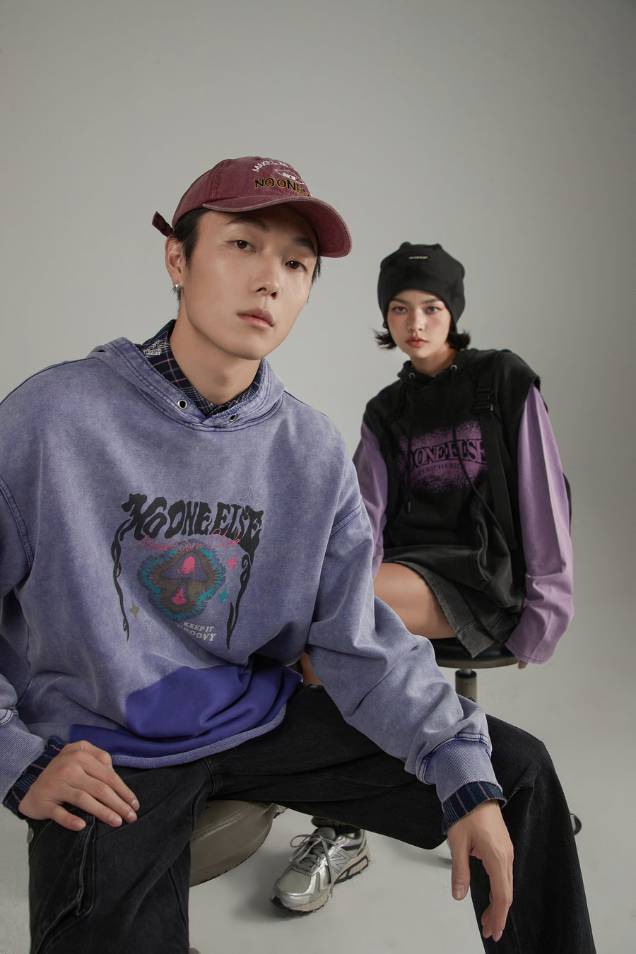 CHUU Logo Vintage Groovy Oversized Hoodie