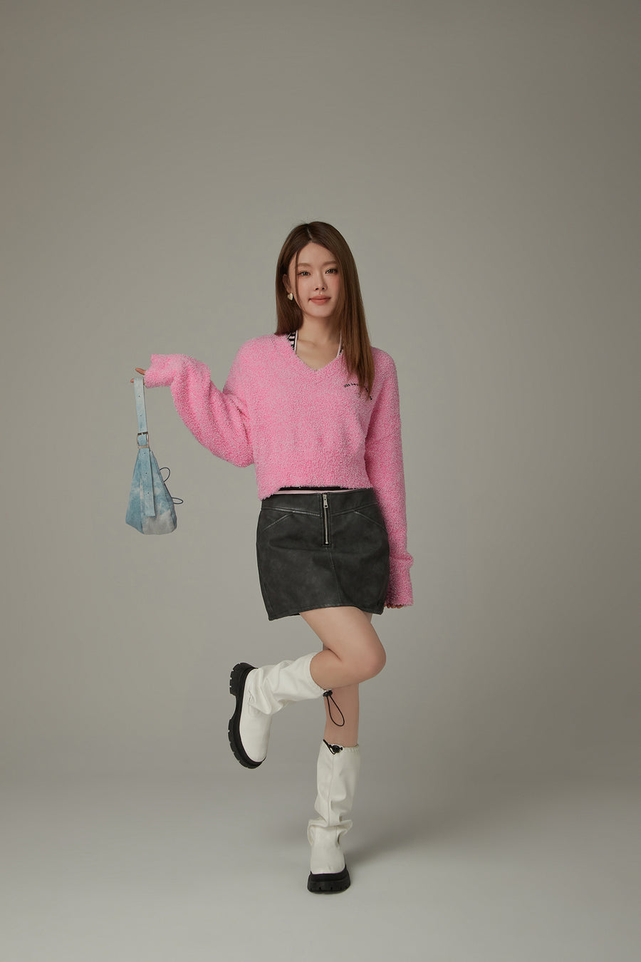 CHUU Cherry Crop Knit Sweater