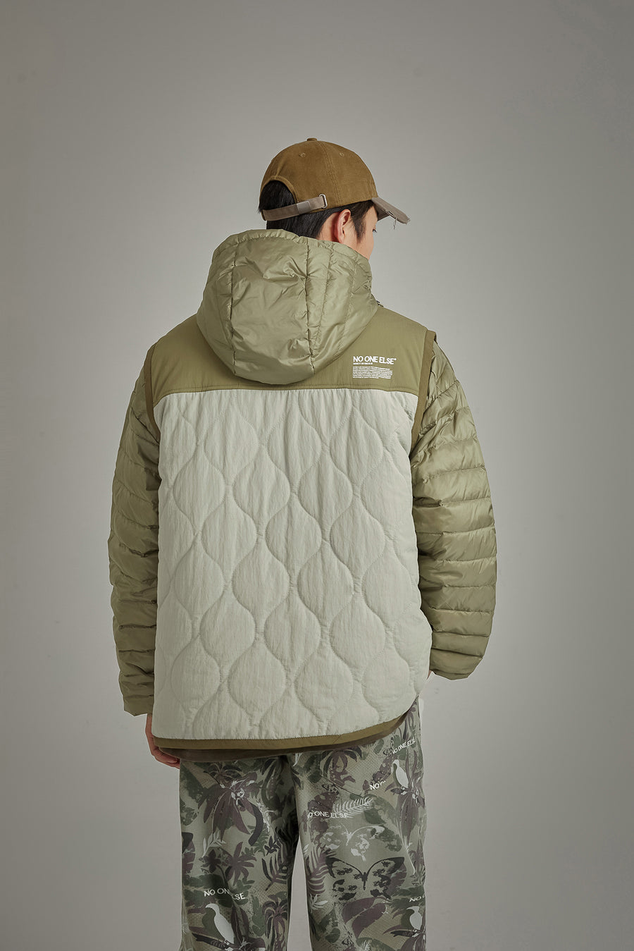 CHUU Color Combination Quilted Vest